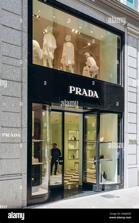 lugano prada|PRADA LUGANO .